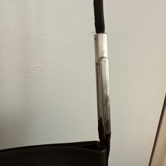 Arche Leather Shoulder Bag - Picture 4 of 8